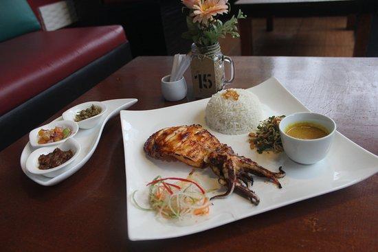 8 Be*ento Seafood & Grill