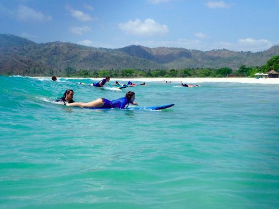 Kura Kura Surf Camp