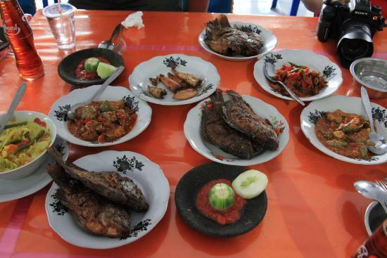 Rumah Makan Murah Meriah Bengkel